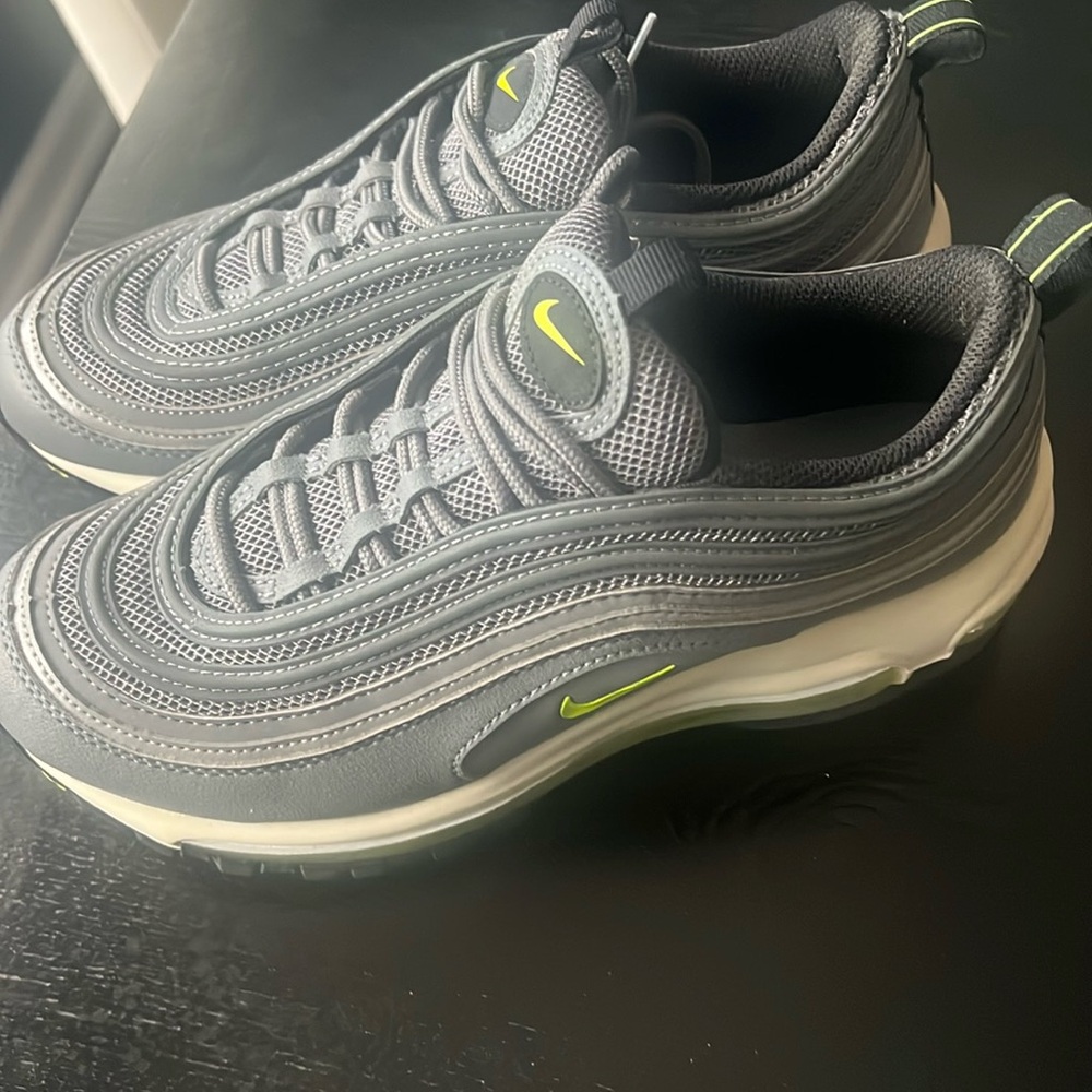 Nike Airmax Fairly new worn once